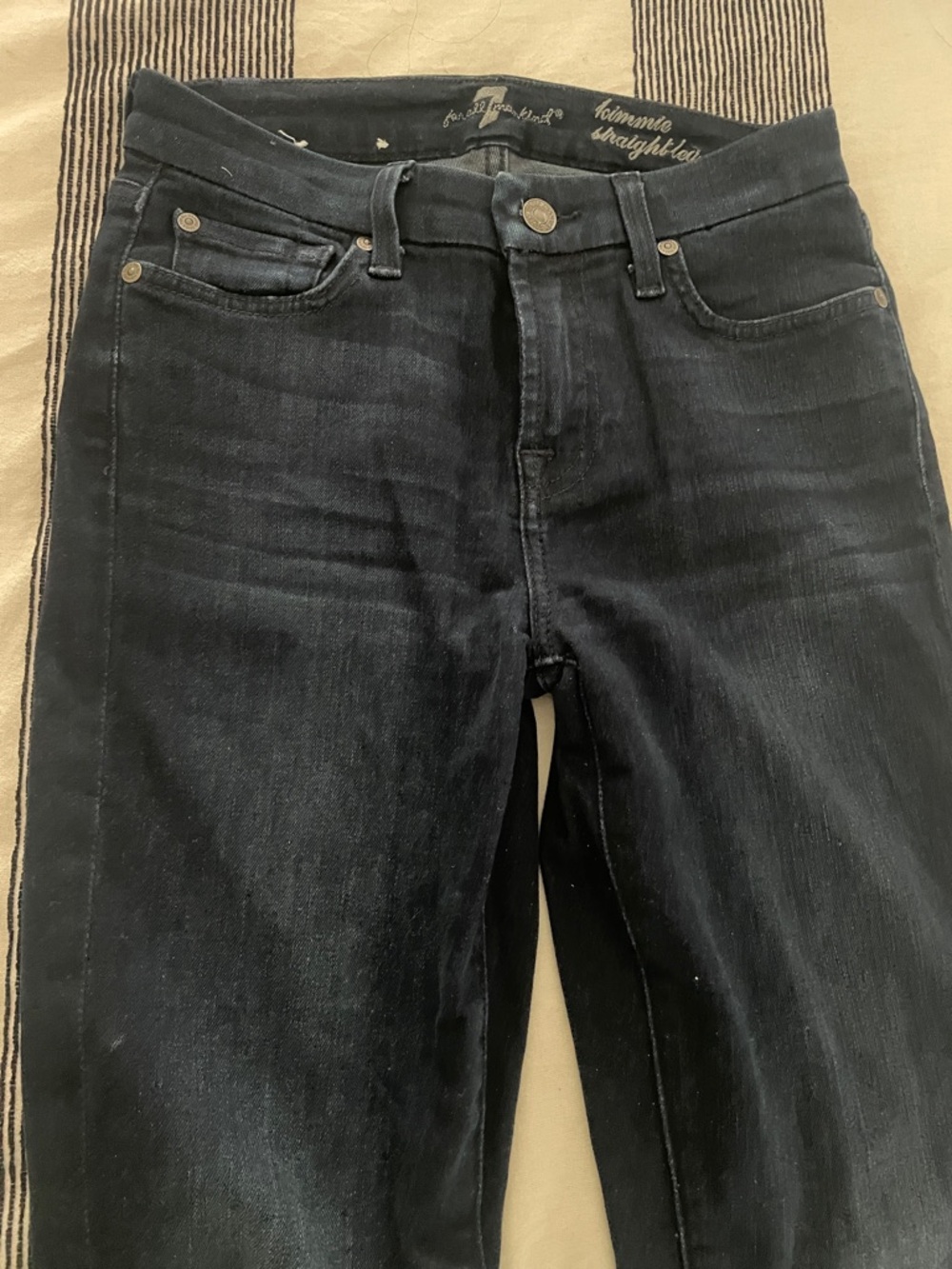 7 For All Mankind Women’s Dark Wash Black Straight Jeans